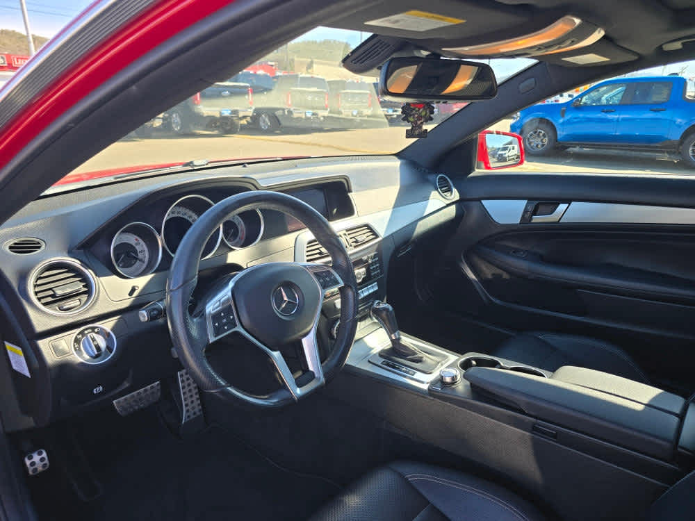 Thumbnail: 2014 Mercedes-Benz C-Class - 16