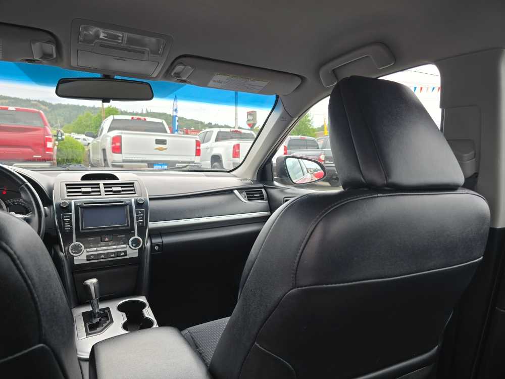 Thumbnail: 2014 Toyota Camry - 15
