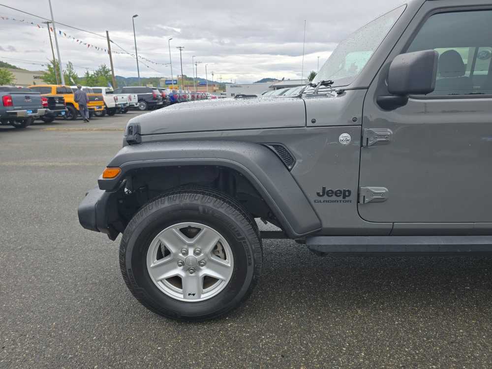 Thumbnail: 2020 Jeep Gladiator - 20