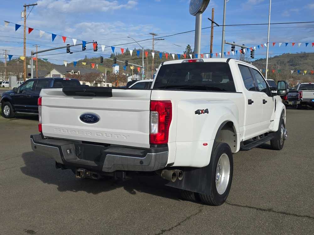 Thumbnail: 2019 Ford F-450 - 5