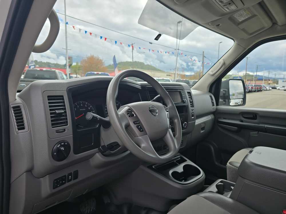 Thumbnail: 2018 Nissan NV - 9