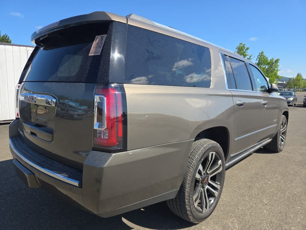 Thumbnail: 2016 GMC Yukon XL - 5