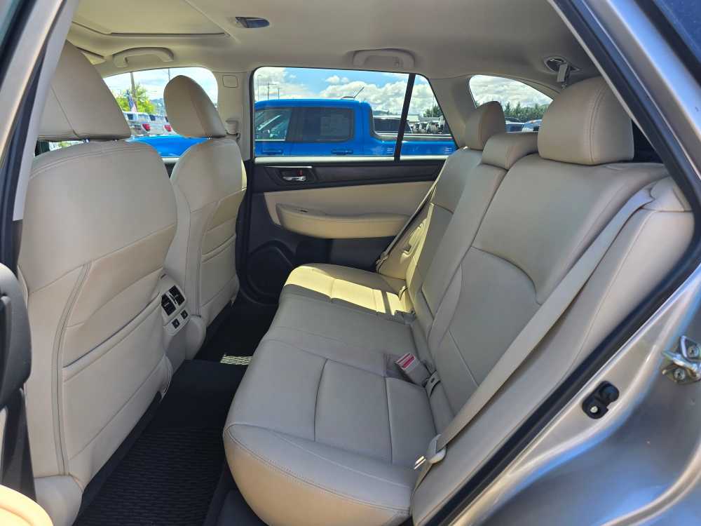 Thumbnail: 2016 Subaru Outback - 16