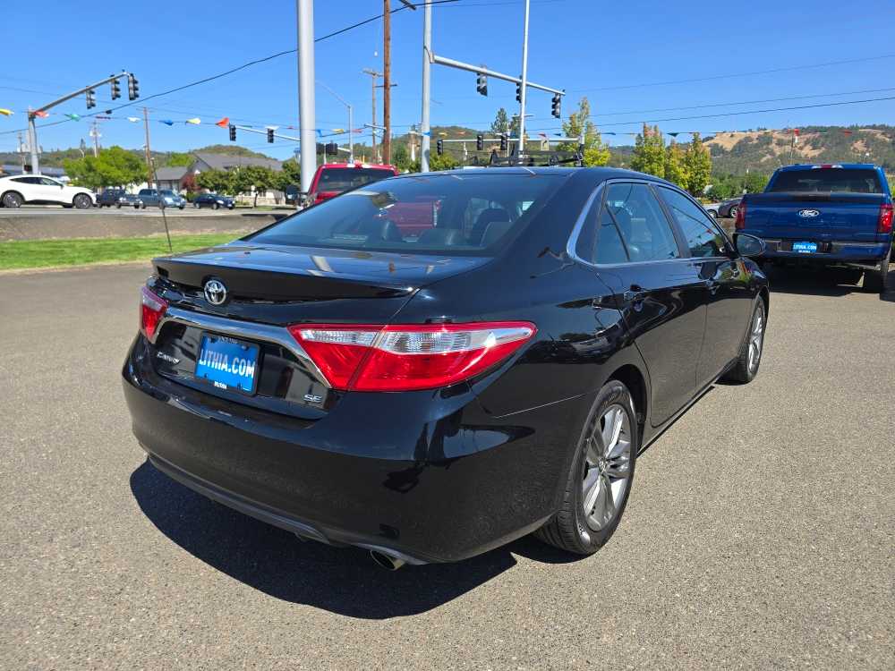 Thumbnail: 2015 Toyota Camry - 5
