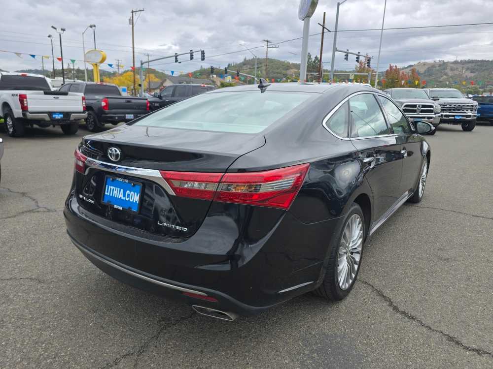 Thumbnail: 2016 Toyota Avalon - 5