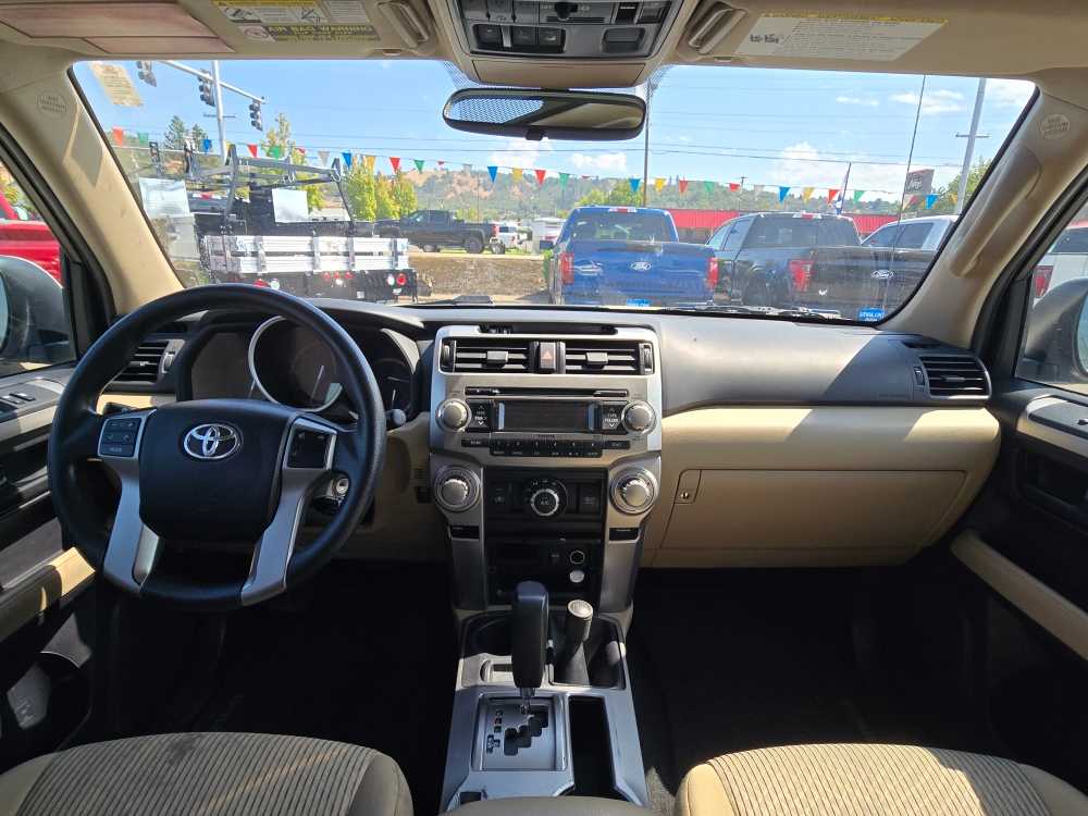 Thumbnail: 2011 Toyota 4Runner - 15