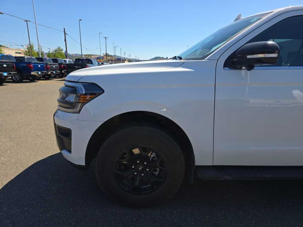 Thumbnail: 2023 Ford Expedition - 6