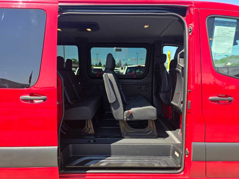 Thumbnail: 2021 Mercedes-Benz Sprinter - 7