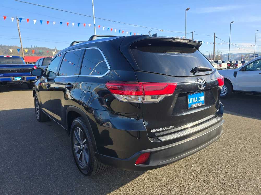 Thumbnail: 2018 Toyota Highlander - 3