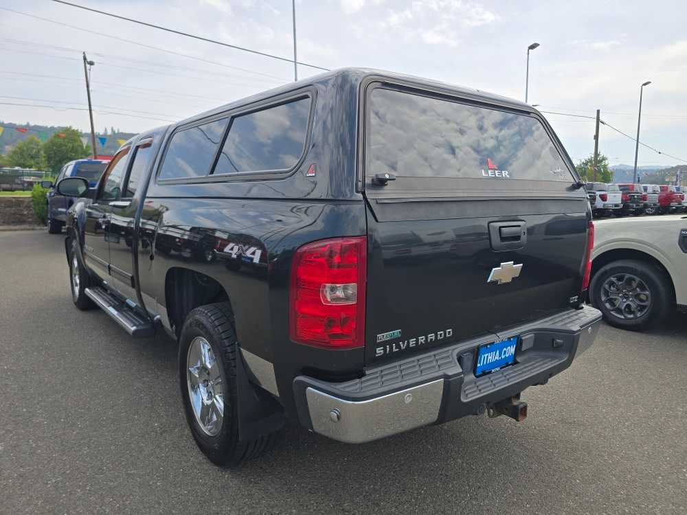 Thumbnail: 2010 Chevrolet Silverado 1500 - 3