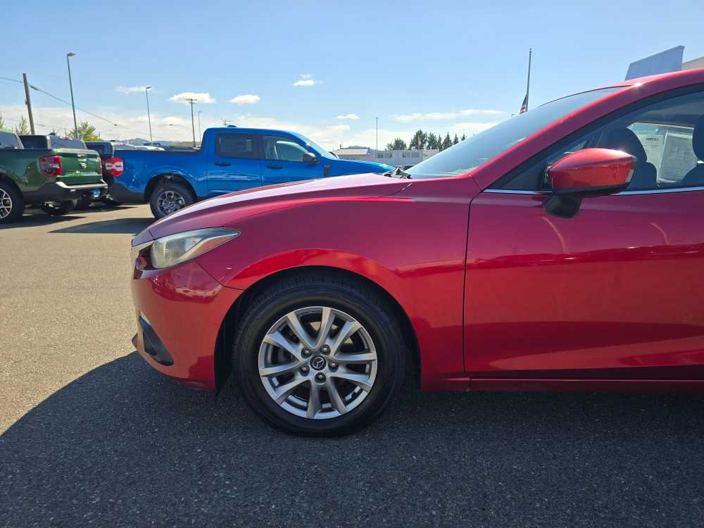 Thumbnail: 2016 Mazda Mazda3 - 18
