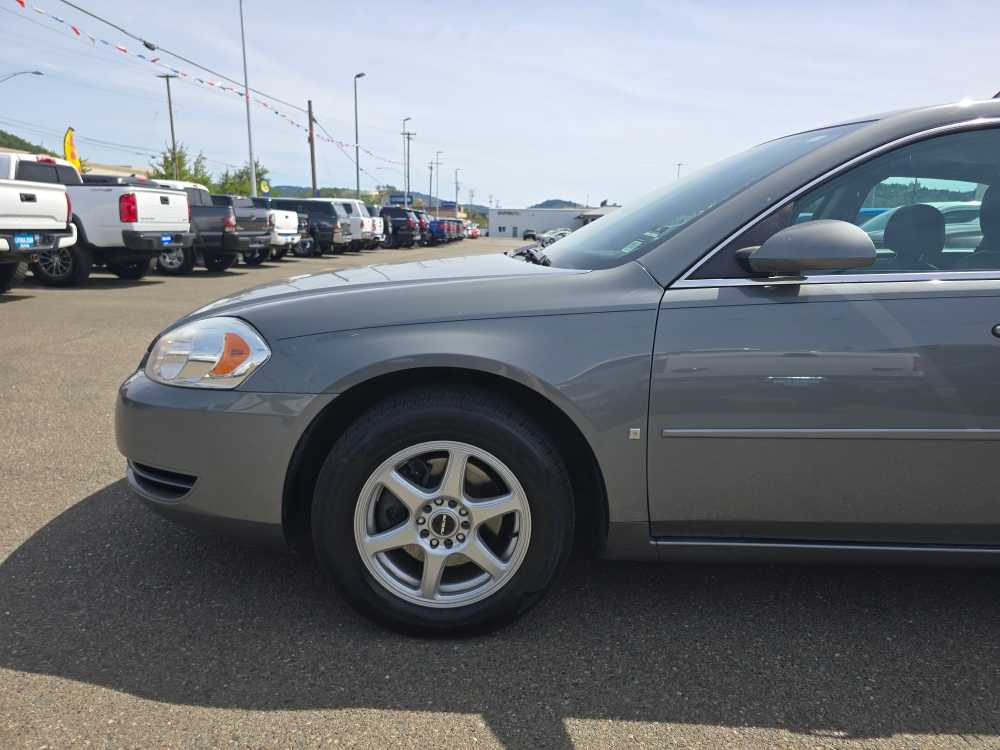 Thumbnail: 2008 Chevrolet Impala - 13