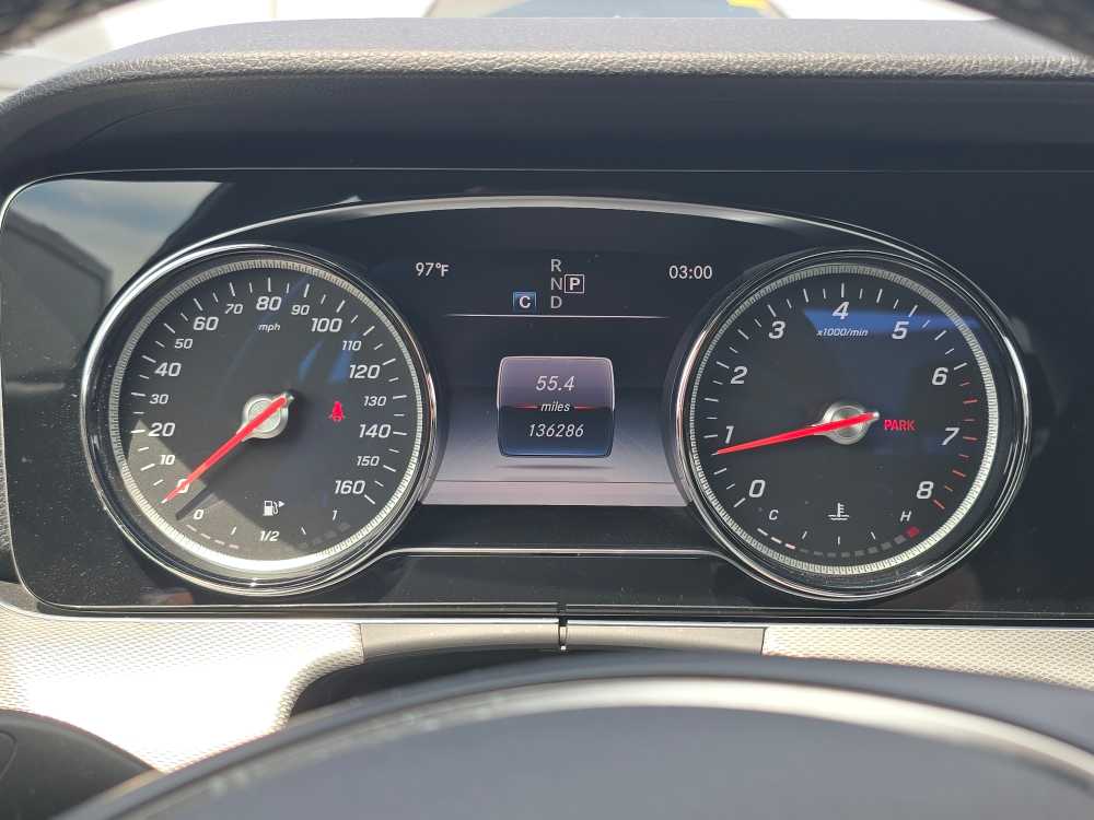Thumbnail: 2017 Mercedes-Benz E-Class - 7