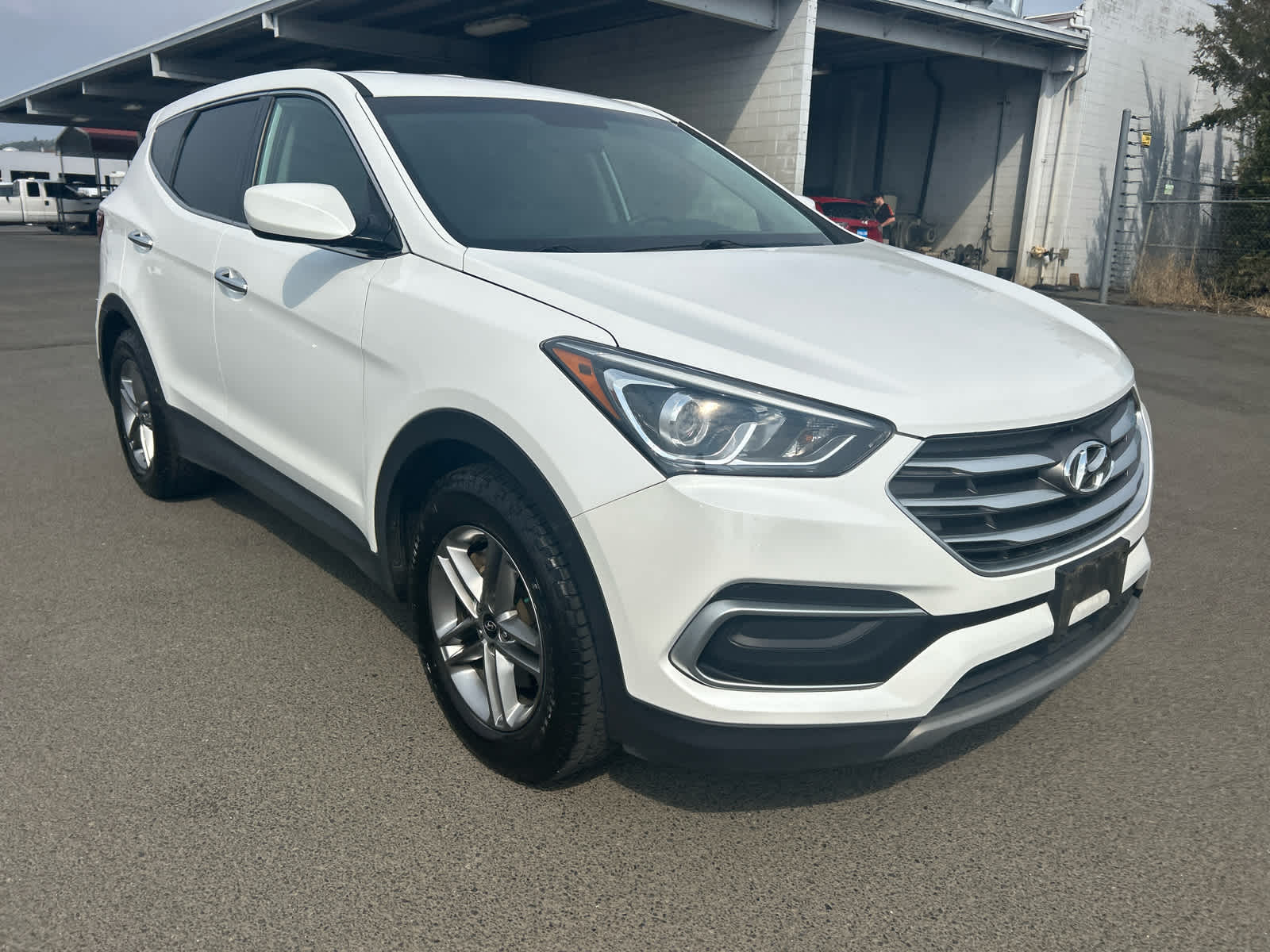 Thumbnail: 2018 Hyundai Santa Fe - 3