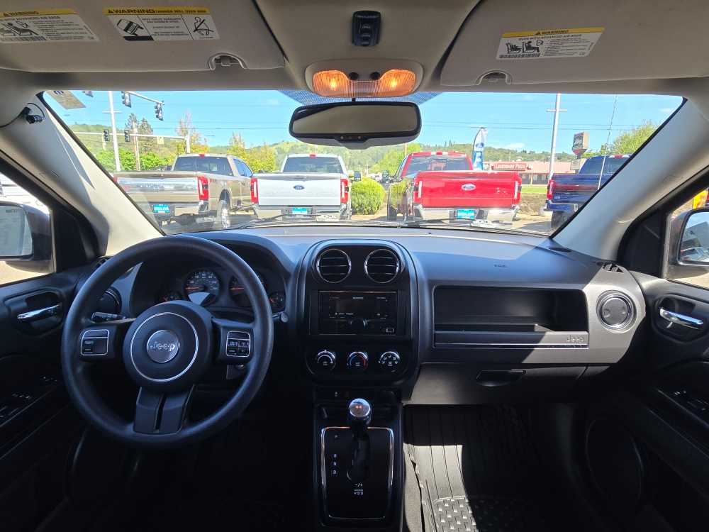 Thumbnail: 2011 Jeep Compass - 16
