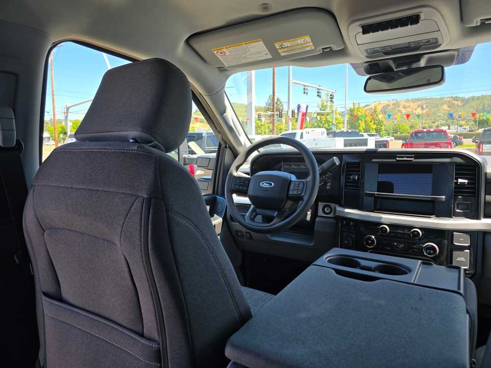 Thumbnail: 2025 Ford F-450 - 11