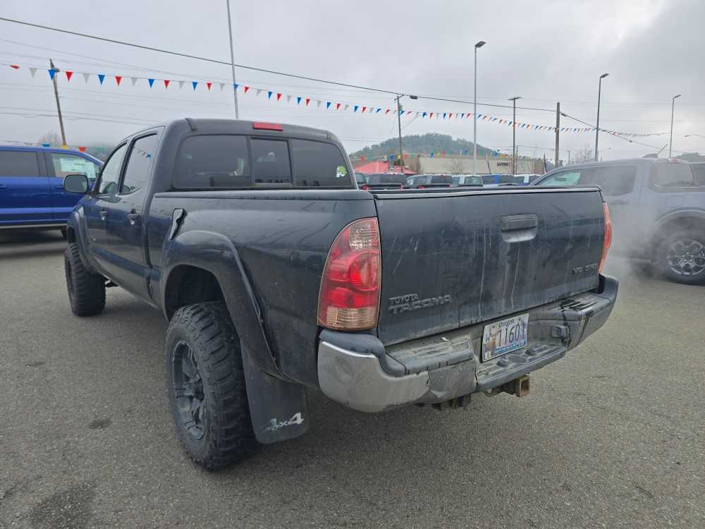 Thumbnail: 2006 Toyota Tacoma - 2