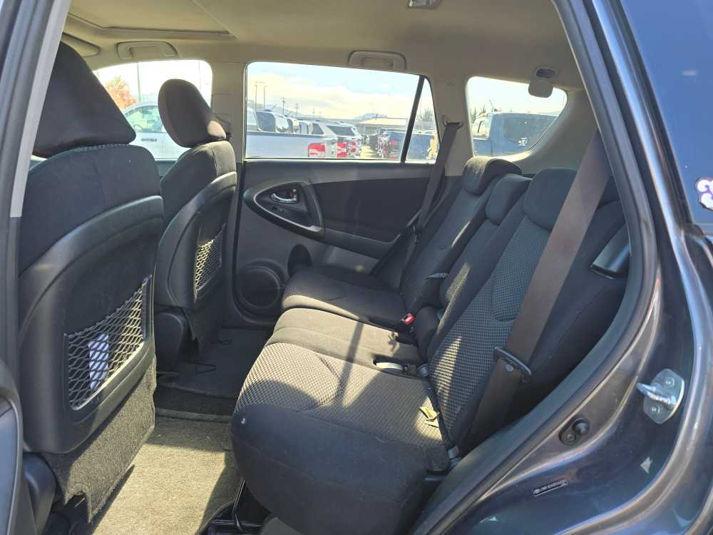 Thumbnail: 2011 Toyota RAV4 - 17