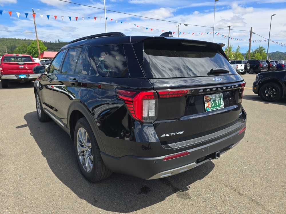 Thumbnail: 2025 Ford Explorer - 16