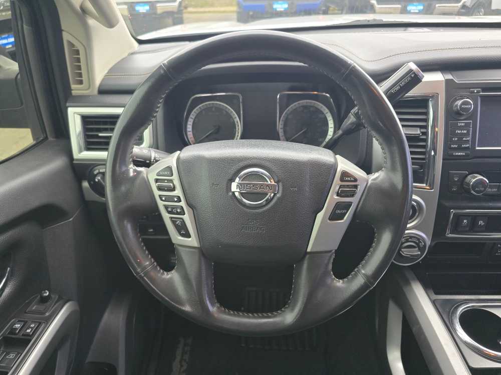 Thumbnail: 2018 Nissan Titan - 11