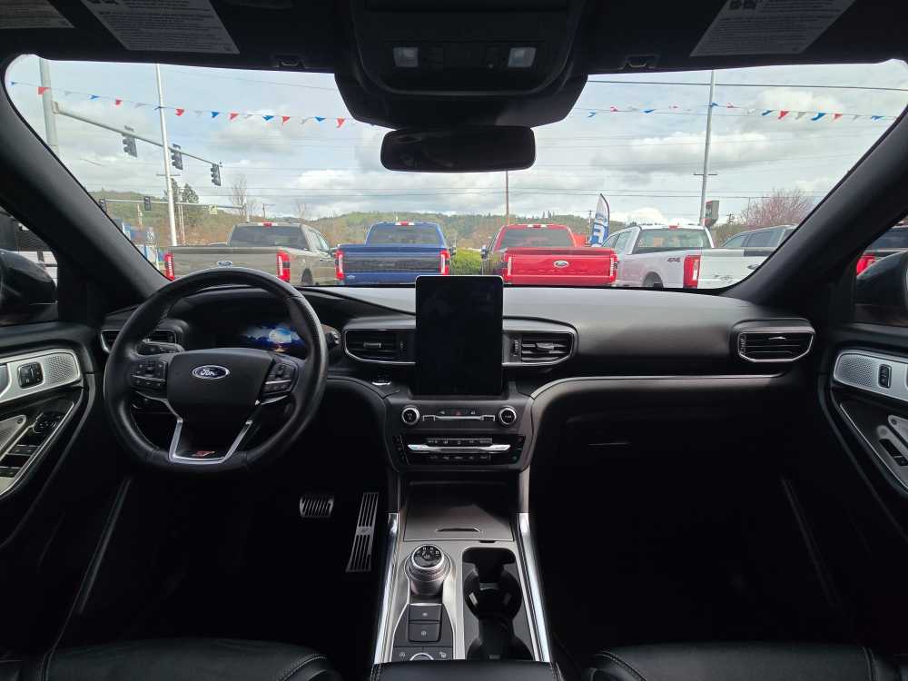 Thumbnail: 2020 Ford Explorer - 15