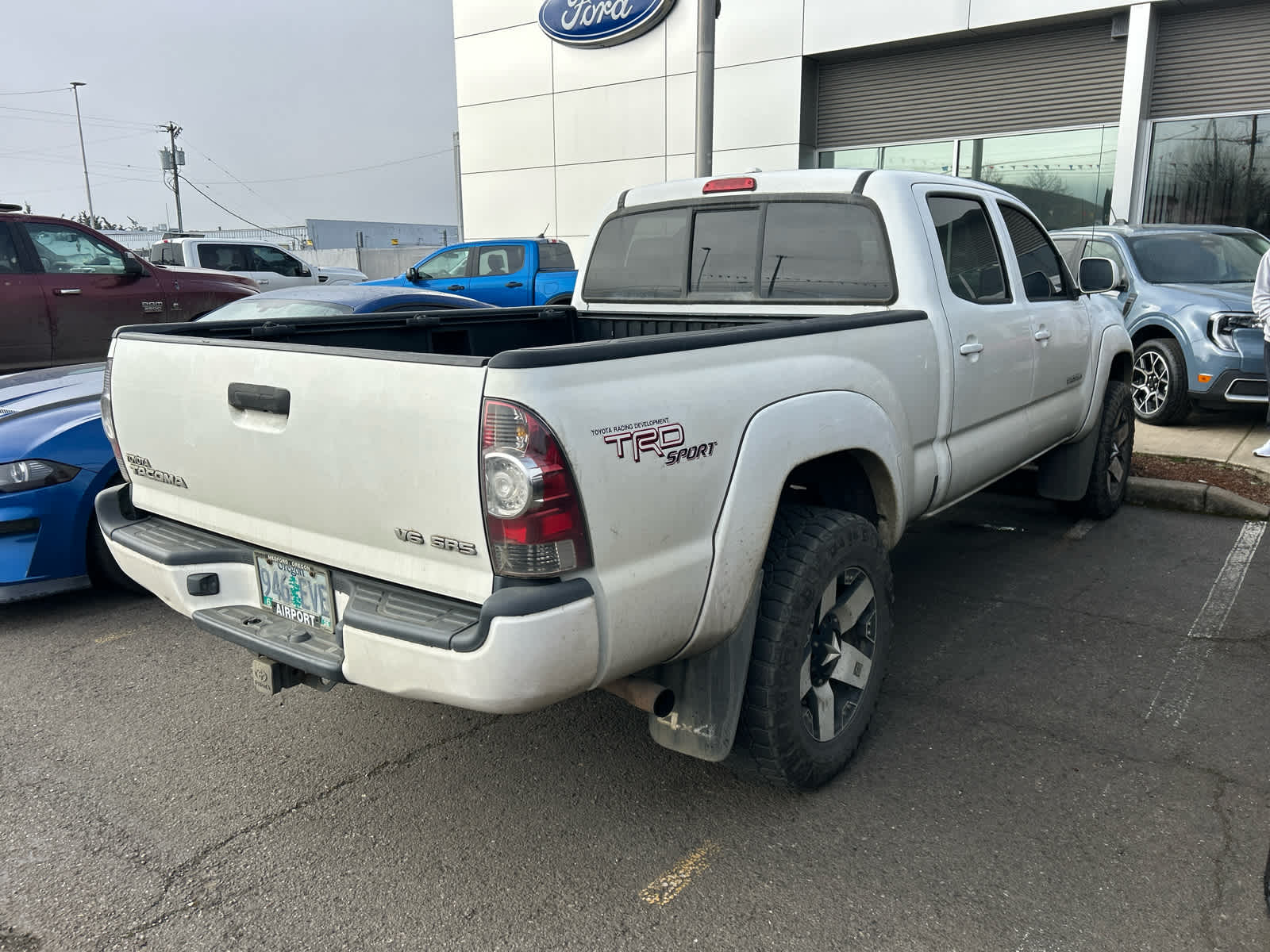 Thumbnail: 2010 Toyota Tacoma - 3