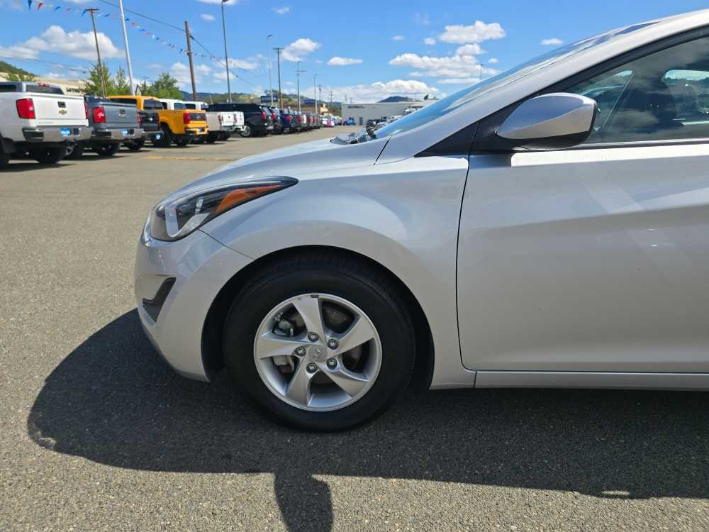 Thumbnail: 2015 Hyundai Elantra - 6