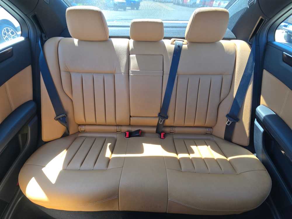 Thumbnail: 2010 Mercedes-Benz E-Class - 16