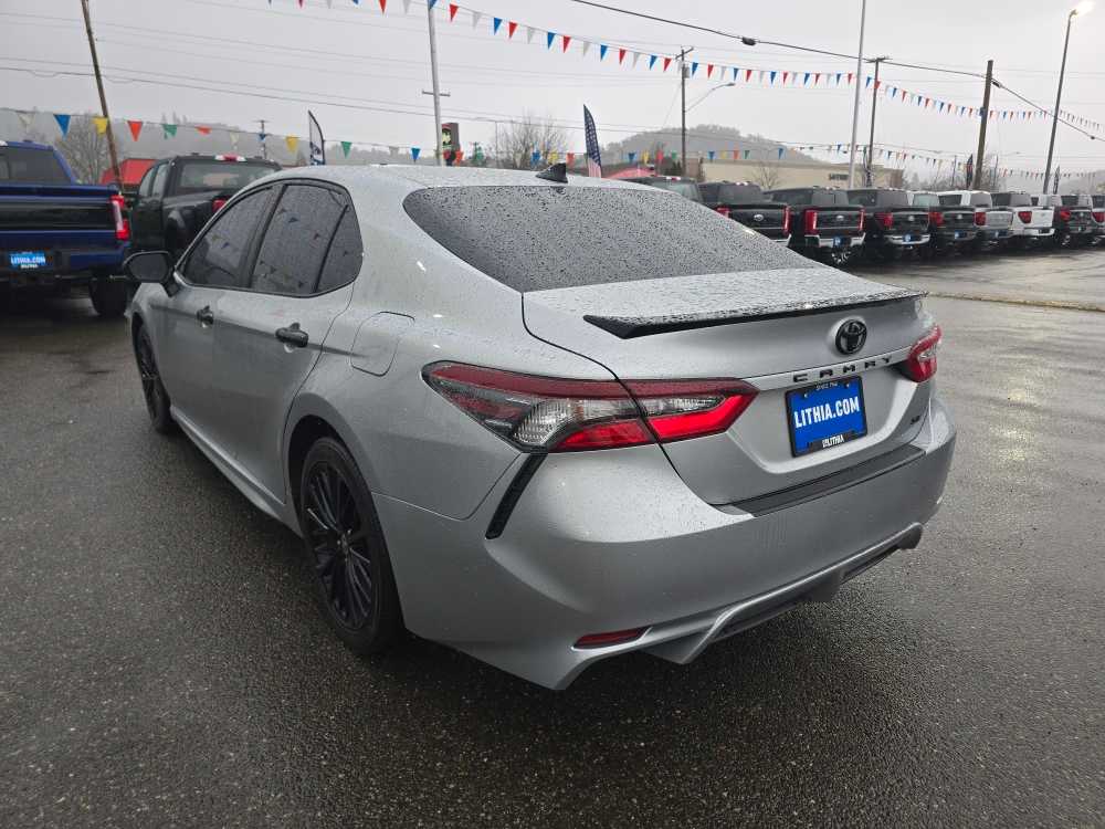 Thumbnail: 2022 Toyota Camry - 3
