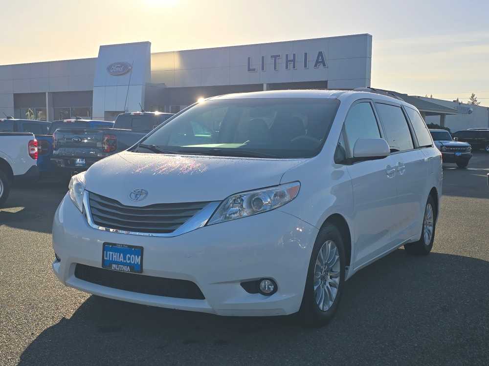 2011 Toyota Sienna XLE -
                  Roseburg, OR