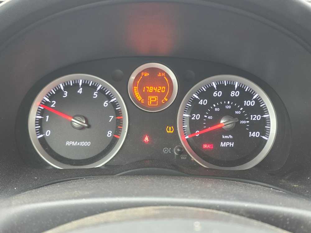 Thumbnail: 2010 Nissan Sentra - 7