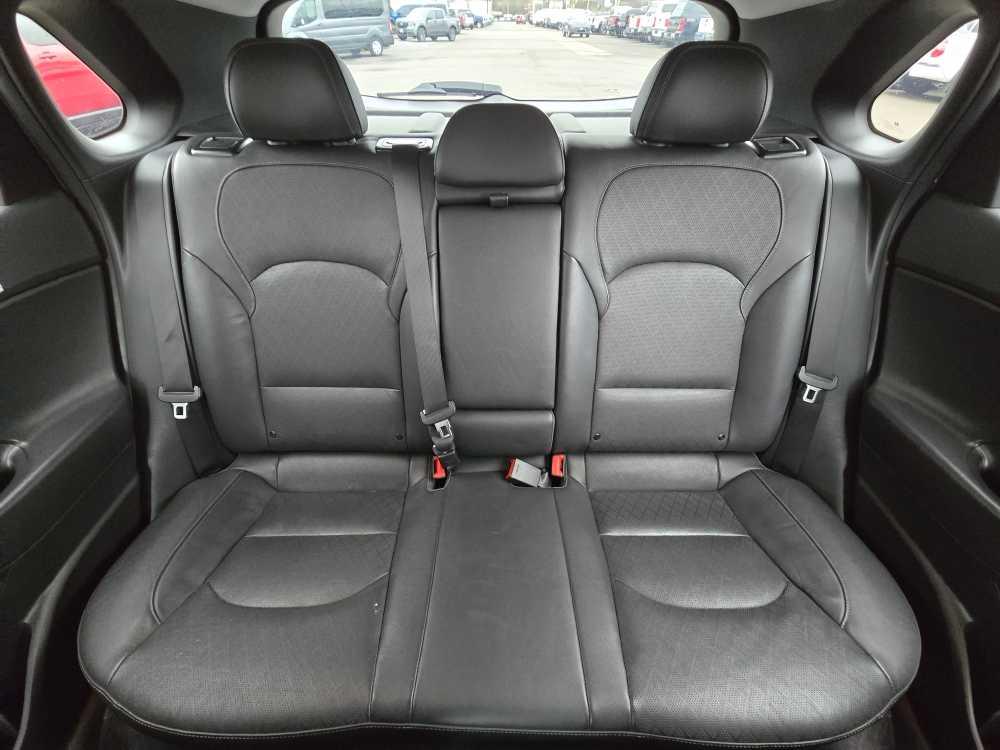 Thumbnail: 2018 Hyundai Elantra - 17