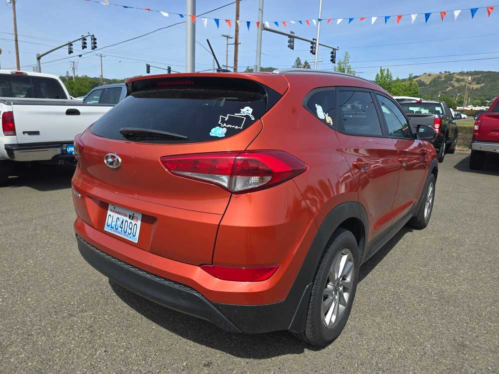 Thumbnail: 2016 Hyundai Tucson - 3