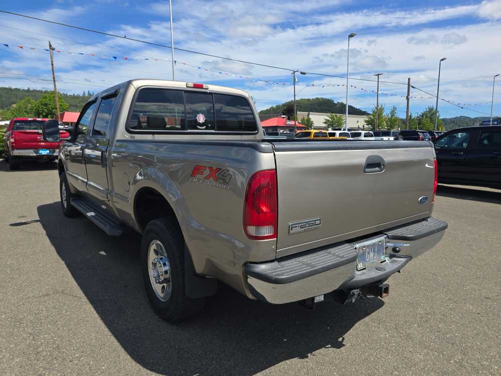 Thumbnail: 2006 Ford F-250 - 16