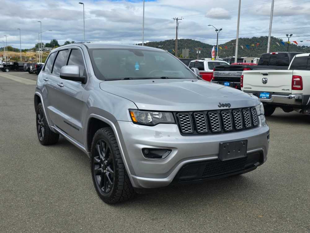 Thumbnail: 2019 Jeep Grand Cherokee - 4