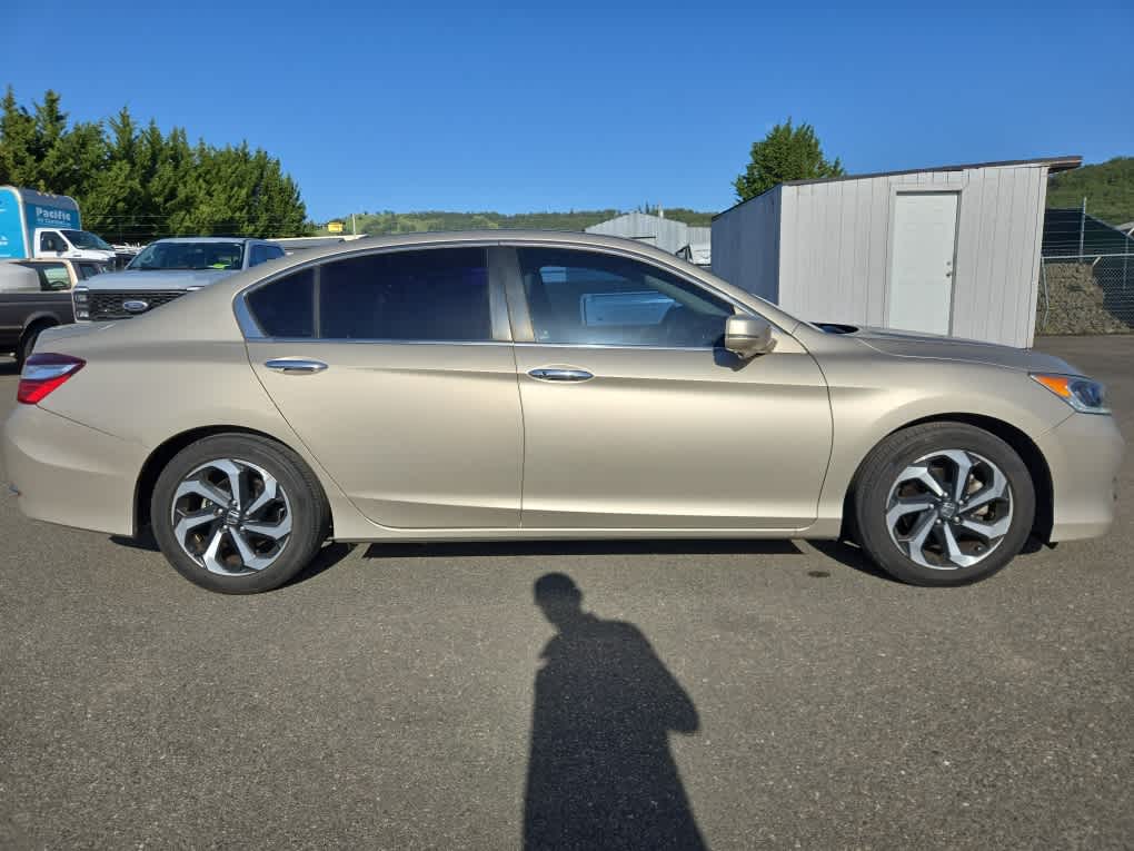 Thumbnail: 2016 Honda Accord - 6
