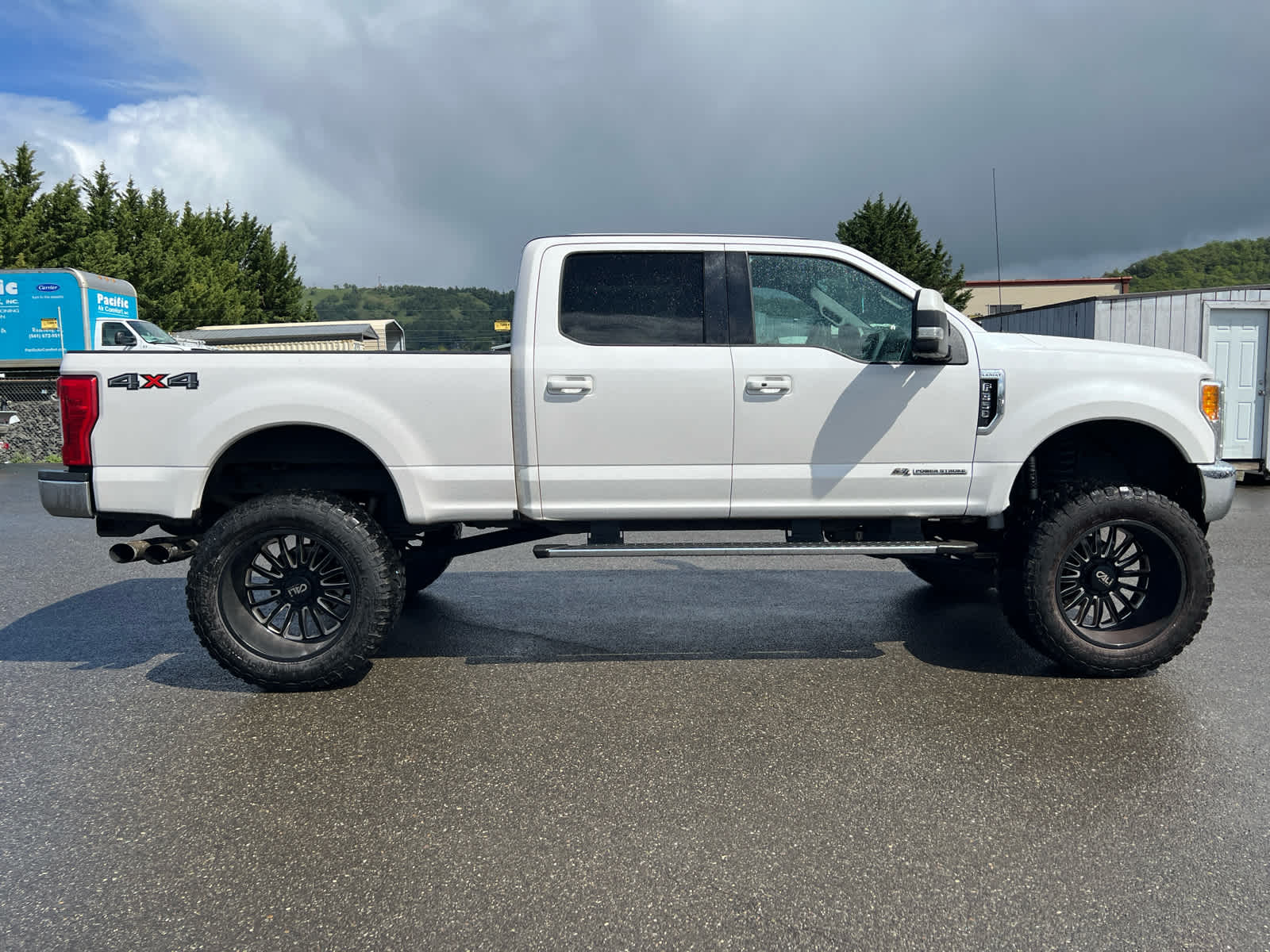 Thumbnail: 2017 Ford F-350 - 6