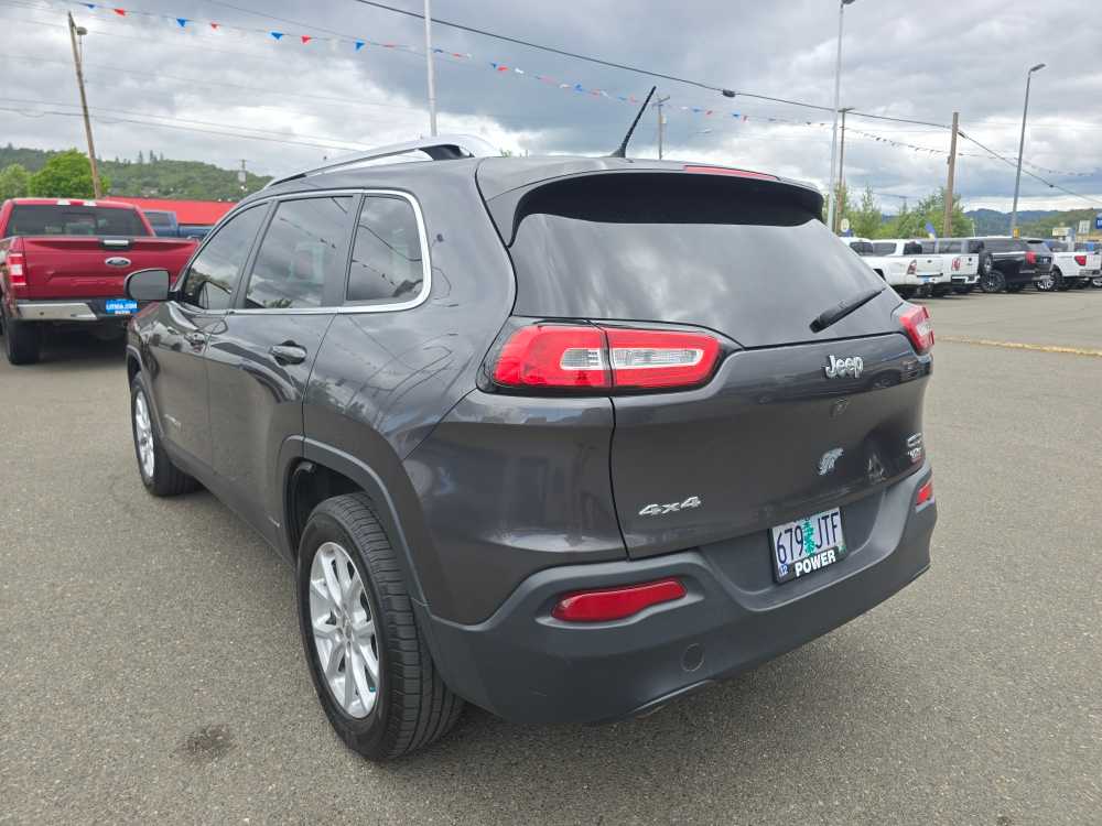 Thumbnail: 2017 Jeep Cherokee - 9