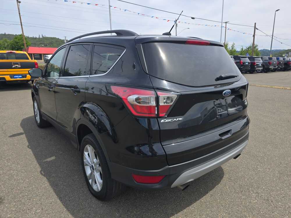 Thumbnail: 2017 Ford Escape - 16