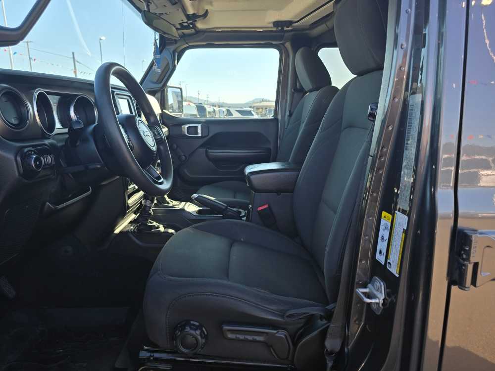 Thumbnail: 2019 Jeep Wrangler - 9