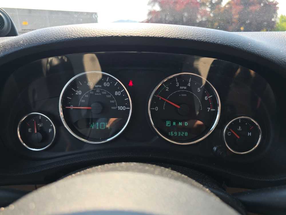Thumbnail: 2011 Jeep Wrangler - 7