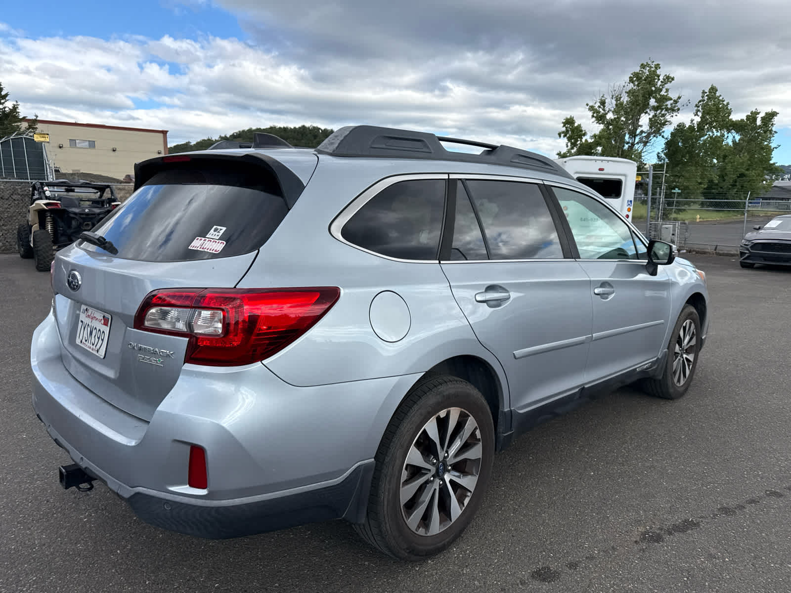 Thumbnail: 2017 Subaru Outback - 5