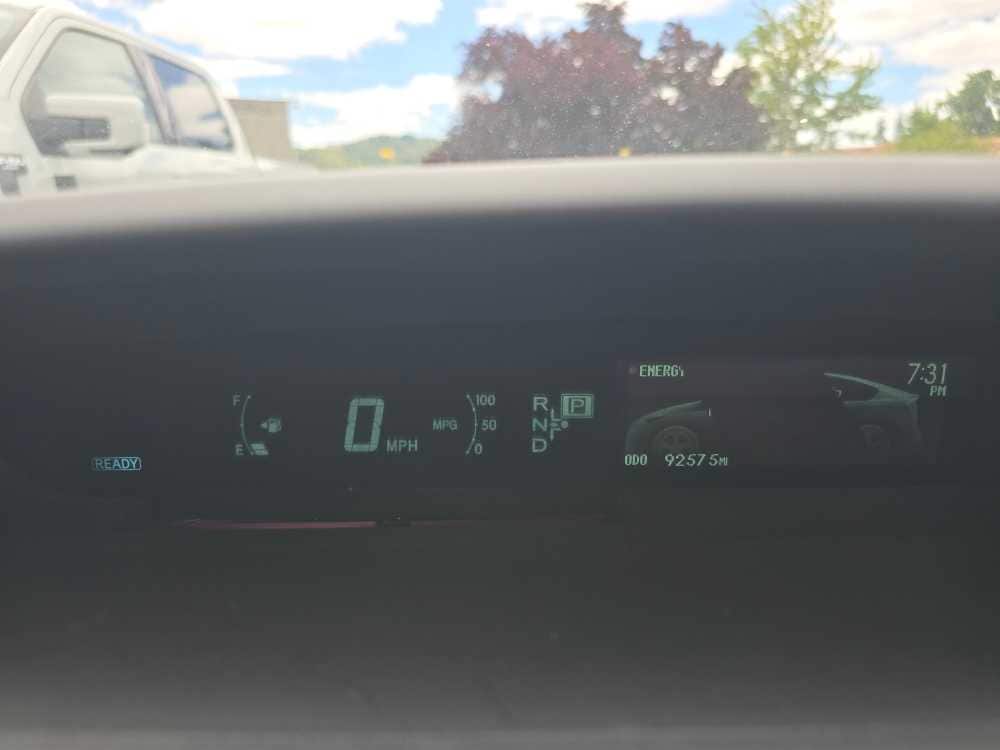Thumbnail: 2015 Toyota Prius - 7