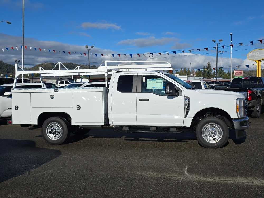 Thumbnail: 2026 Ford F-350 - 6