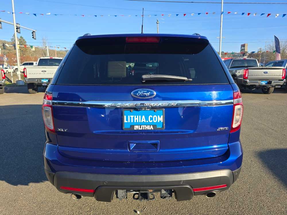 Thumbnail: 2015 Ford Explorer - 4