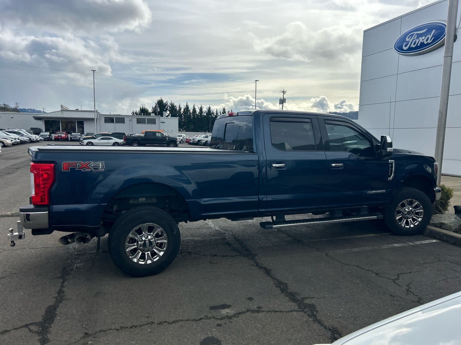 Thumbnail: 2019 Ford F-350 - 6