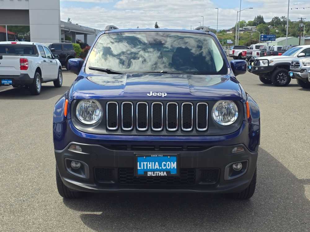 Thumbnail: 2016 Jeep Renegade - 8