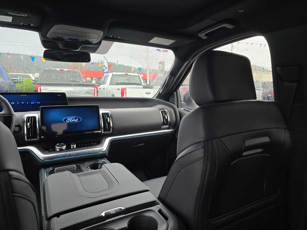 Thumbnail: 2025 Ford Expedition MAX - 14