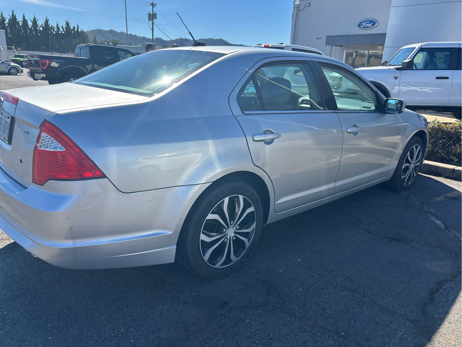 Thumbnail: 2011 Ford Fusion - 5