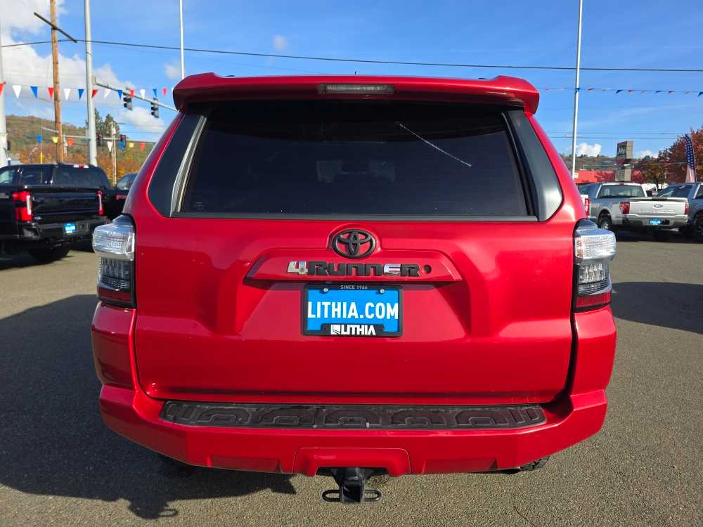 Thumbnail: 2018 Toyota 4Runner - 4
